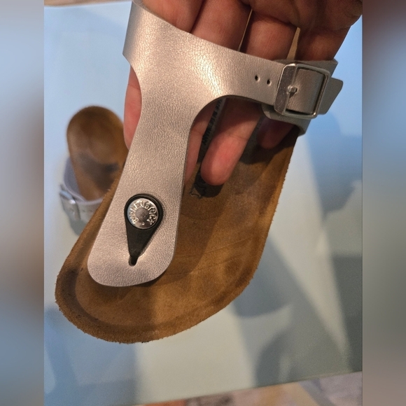 Birkenstock Kids Gizeh Silver Sandals Sz 32 Or 1-1.5 Junior - Picture 13 of 15